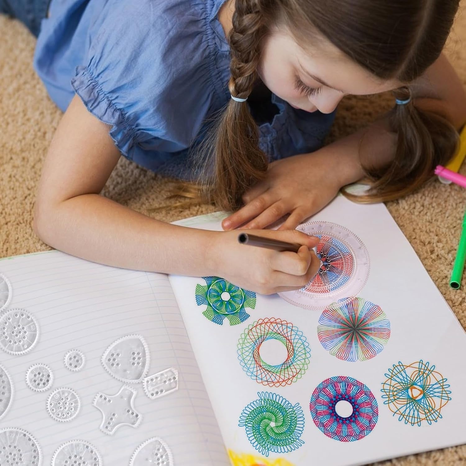 Fidtoy Spiral Art Gear Geometric Drawing Pattern Set for Kids Ages 3-8, 22-Piece Plastic Spirograph Style Ruler Art Kit with Gears, Pens and Drawing Paper