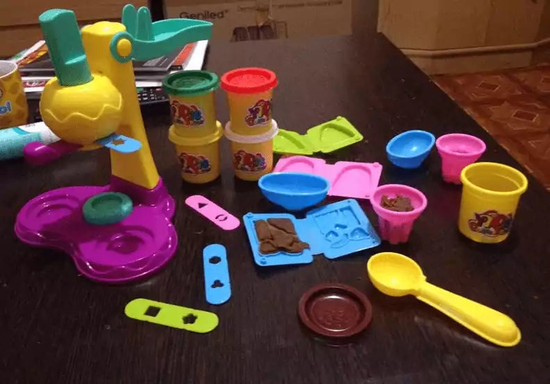 Machine créative de pâte à modeler « crème glacée »