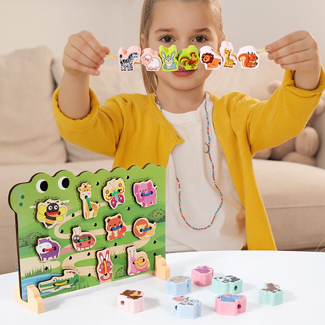 Kit de laçage animaux en bois - 062