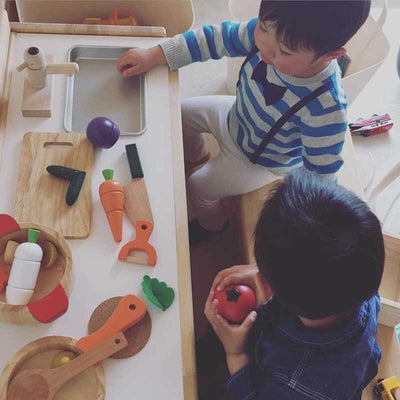 Fidtoy Set de jeu en bois pour enfants, jouet de cuisine pour tout-petits, jouet de découpe de fruits, jouet d'apprentissage Montessori pour les enfants de 1, 2, 3 ans, jeu à la maison.