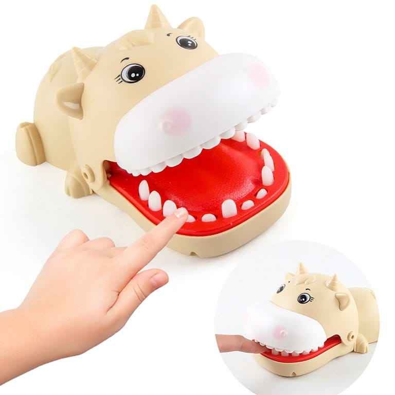 Fidtoy Cute Animals Biting Fingers Game for Kids Random Animal Dentist Bite Toy Interactive Party Game Ages 3+