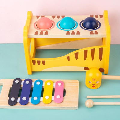 Table à marteler en bois Fidtoy Tigre avec xylophone, table à marteler en bois et xylophone coulissant pour les jeux de motricité fine, la coordination œil-main et le rythme