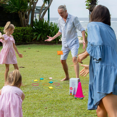 Juego de carnaval 3 en 1 para niños al aire libre – Lanzamiento de aros, lanzamiento de saquitos de arena y herradura para diversión en el patio trasero y cumpleaños