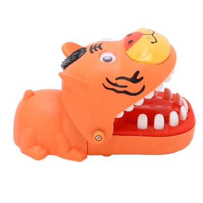 Fidtoy Cute Animals Biting Fingers Game for Kids Random Animal Dentist Bite Toy Interactive Party Game Ages 3+