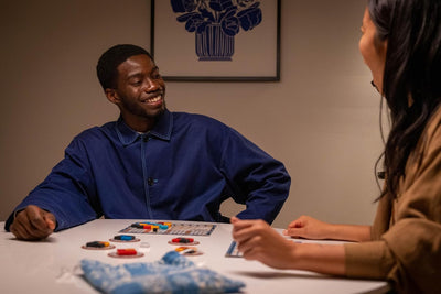 Jeu de société Fidtoy de placement de tuiles pour enfants et familles – Construction de motifs en mosaïque, raisonnement spatial et amusement tactique pour les soirées de jeux en famille