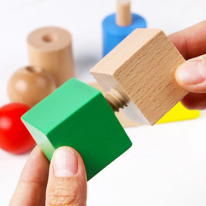 Wooden Geometric Screw and Nut Set – Shape Pairing and Fine Motor Toy for Toddlers
