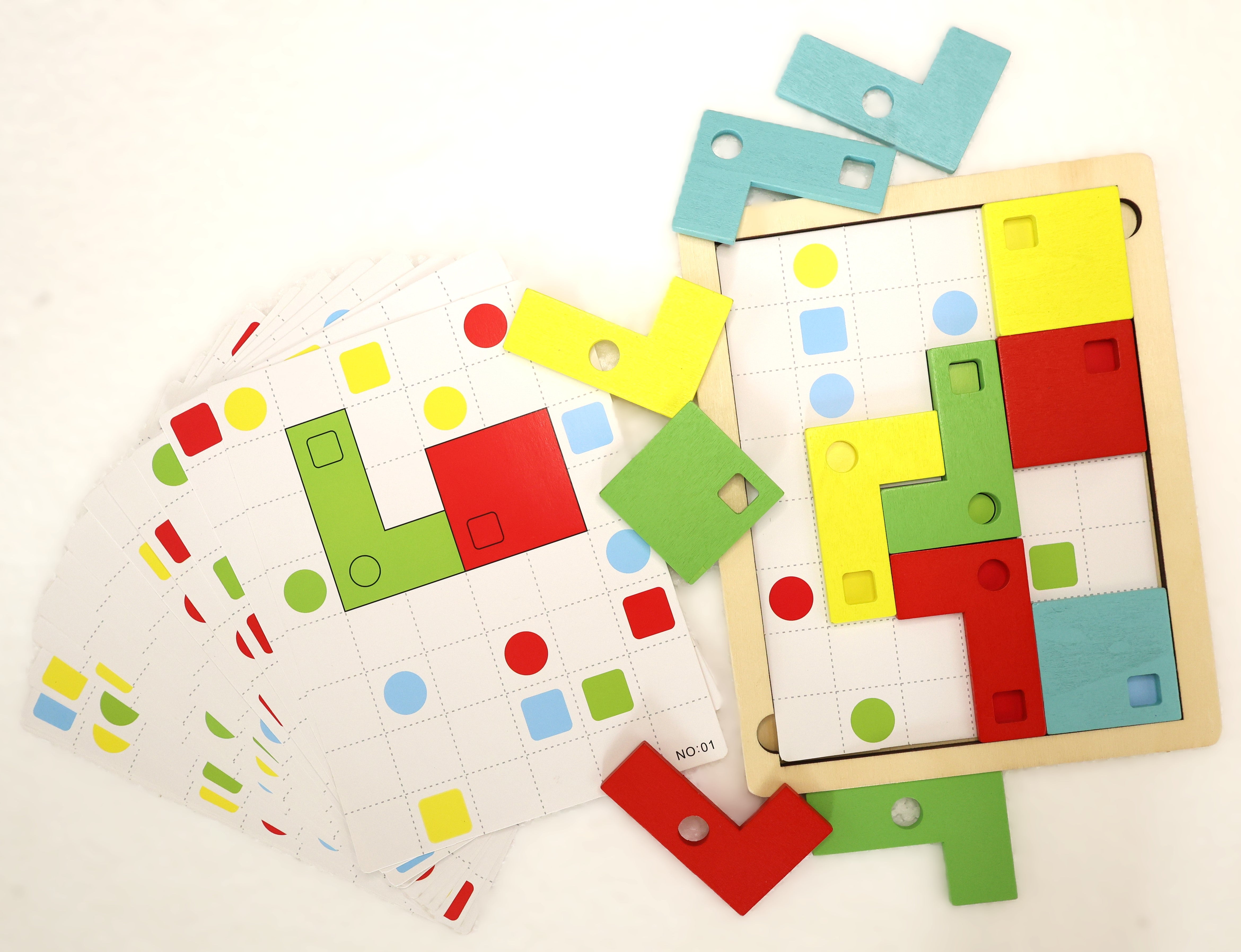 Jeu de blocs géométriques