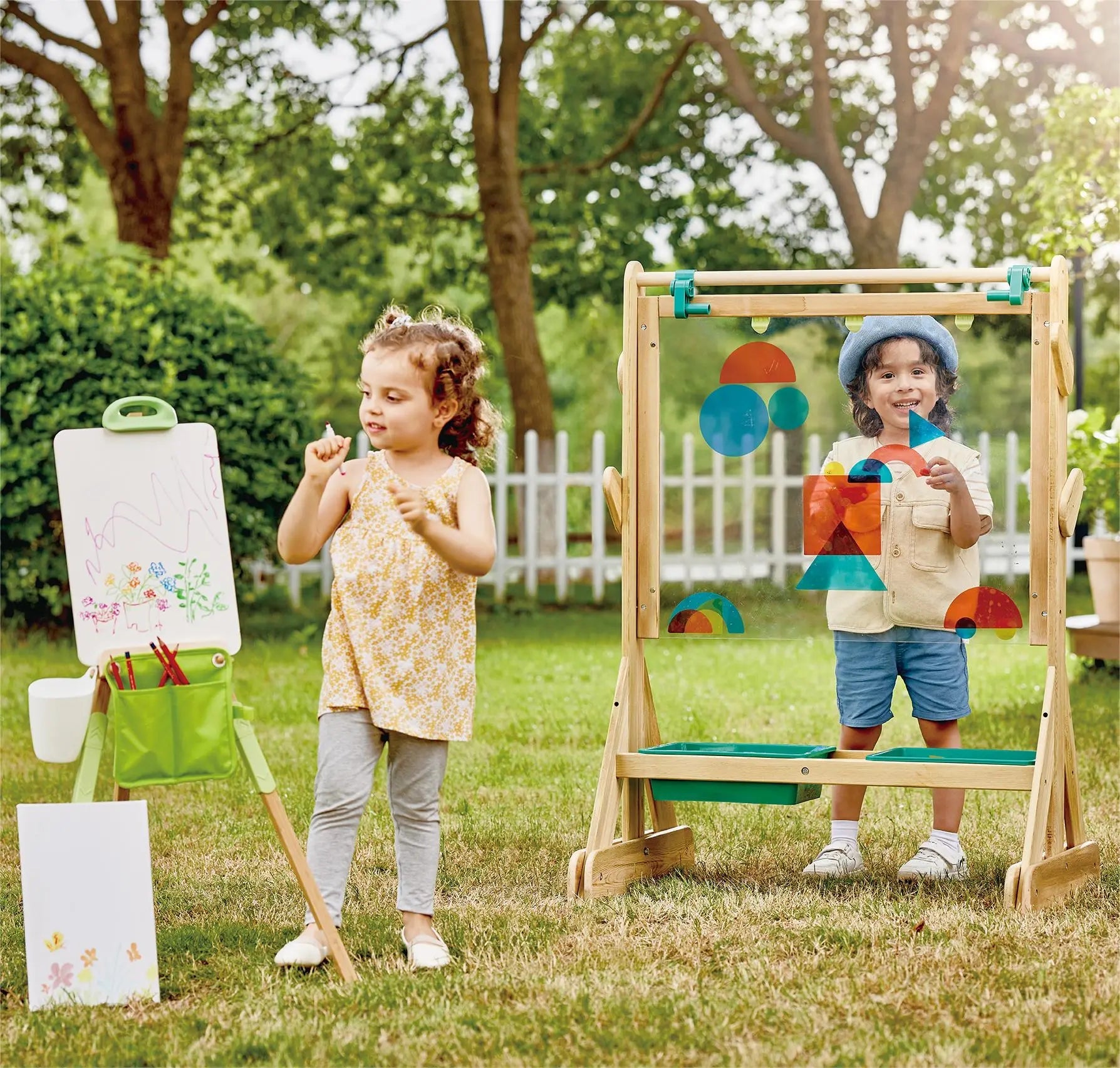 Fidtoy Wooden Outdoor Art Easel for Kids Double Sided Painting Set