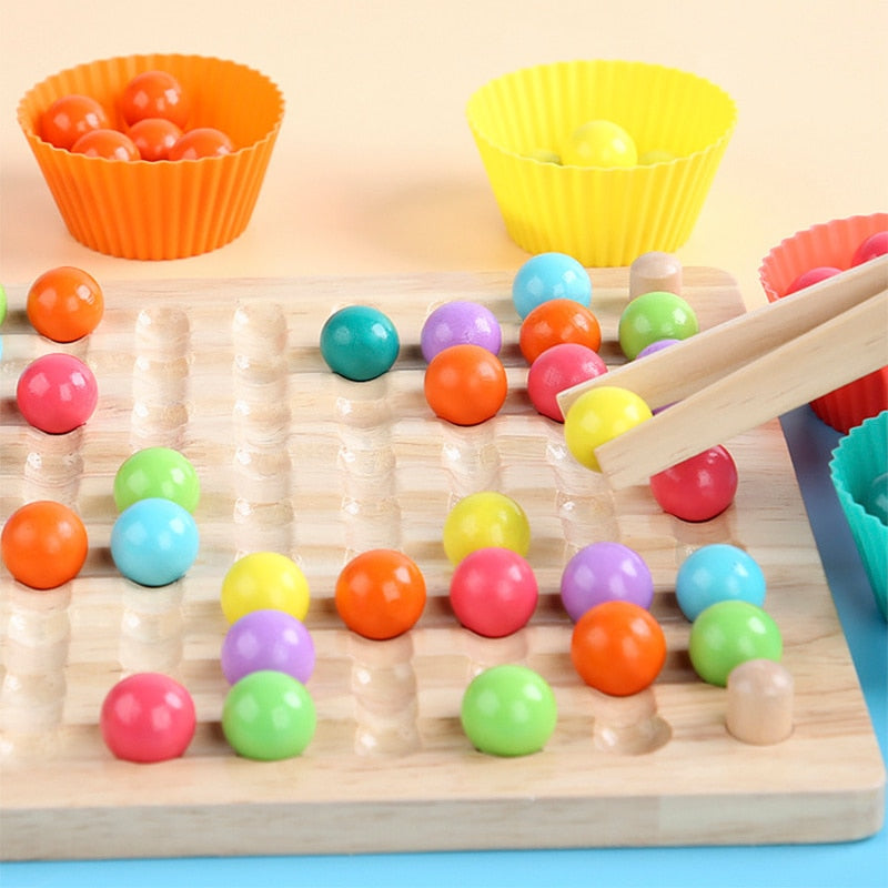 Jouet Montessori en bois avec perles à clipser – Ensemble d'entraînement à la motricité fine et à la coordination œil-main pour les tout-petits de 3 à 6 ans