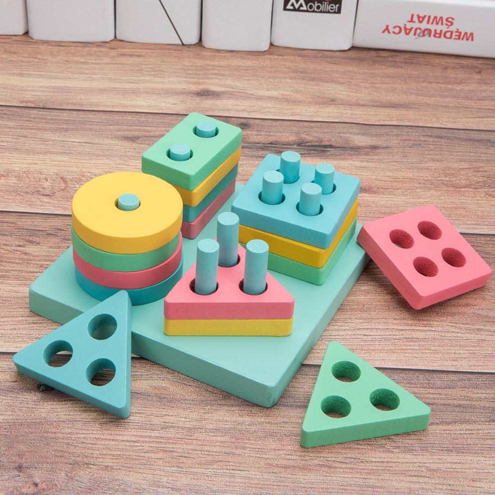 Jouet en bois Fidtoy de tri de formes géométriques à empiler
