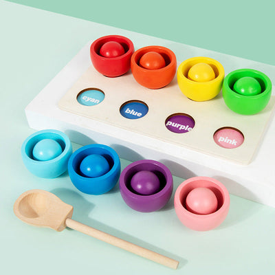 Tablero Montessori para clasificar colores con pelota y vasos