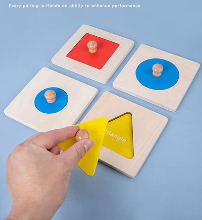 Ensemble de 4 puzzles Montessori avec formes géométriques dissociées