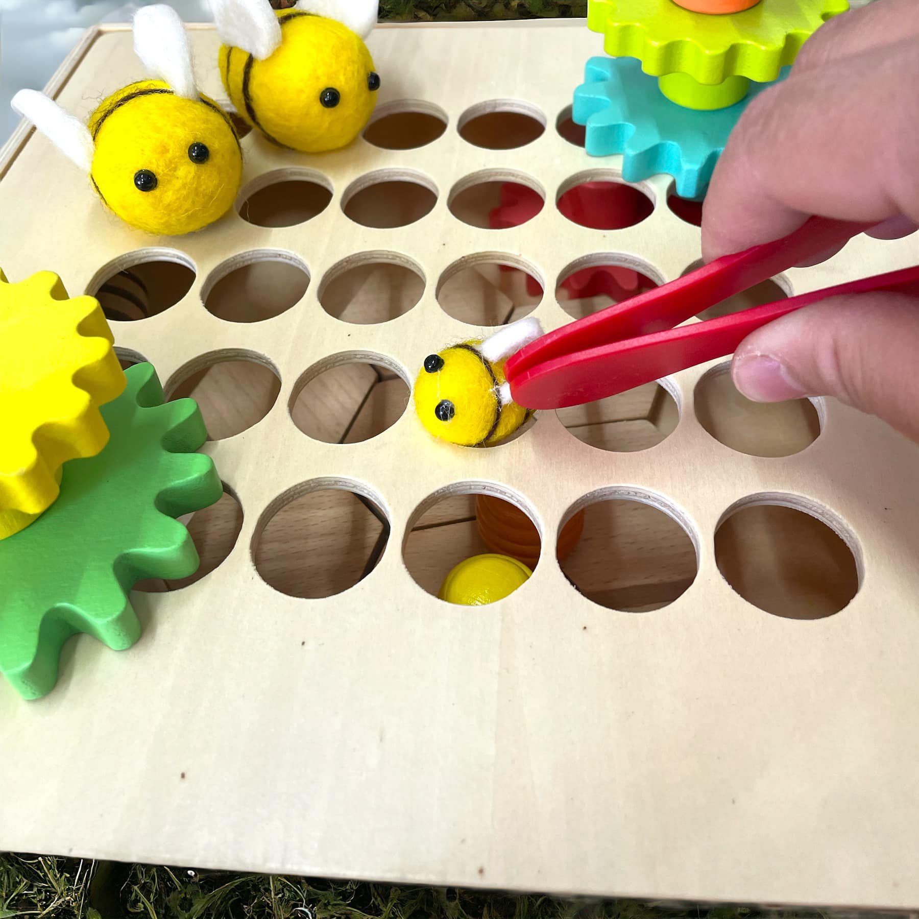Beehive Bee Flower Cog Loose Parts Tray  Sensory play Bundle