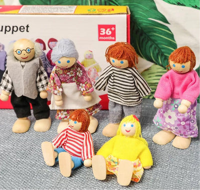 Famille de poupées en bois pour jeux de rôle - Jouets en bois à durée de vie illimitée