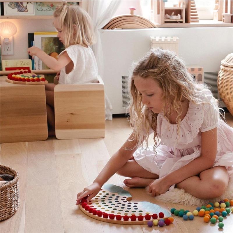 Fidtoy Montessori Pom Pom Rainbow Board Juguete de motricidad fina para clasificar colores para niños