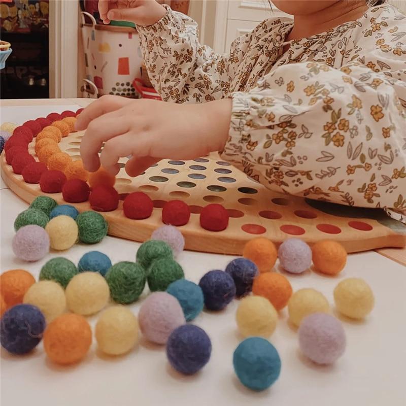 Fidtoy Montessori Pom Pom Rainbow Board Juguete de motricidad fina para clasificar colores para niños