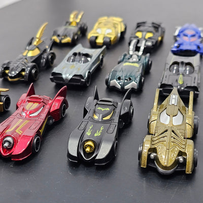 Set de coches de Batman de metal fundido a presión – 12 piezas | Colección de coches de juguete de superhéroes para niños | Bacha Toys
