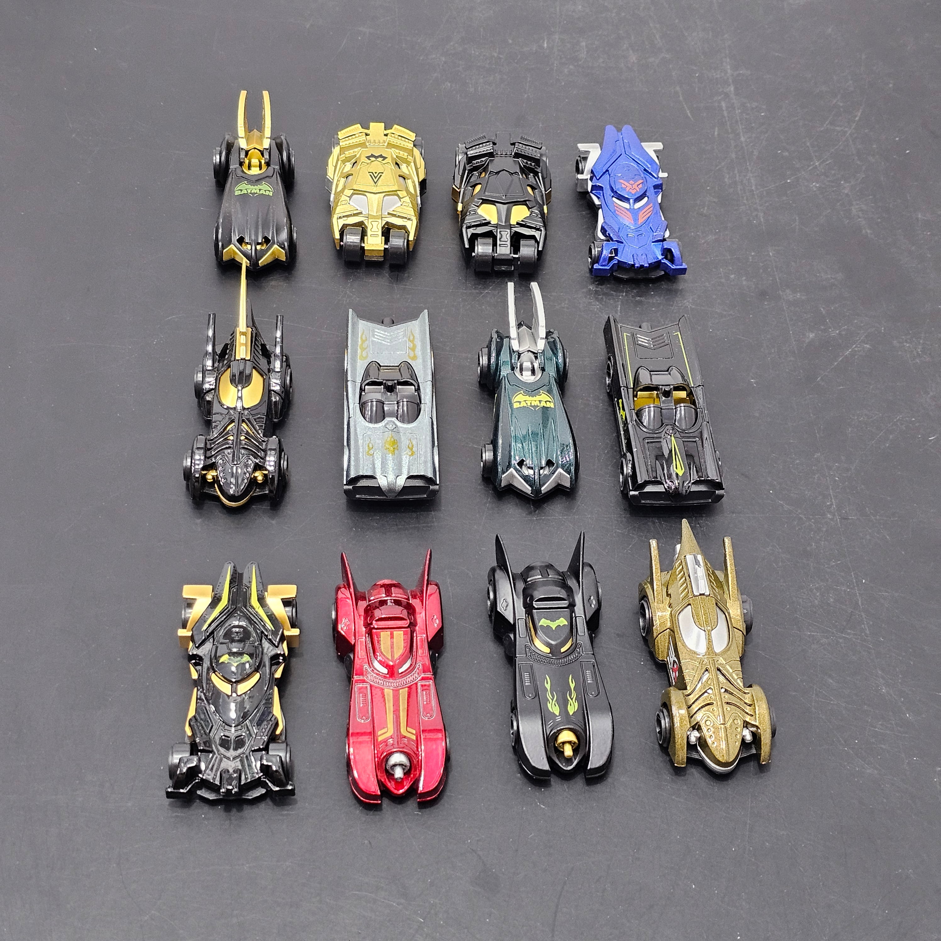 Set de coches de Batman de metal fundido a presión – 12 piezas | Colección de coches de juguete de superhéroes para niños | Bacha Toys